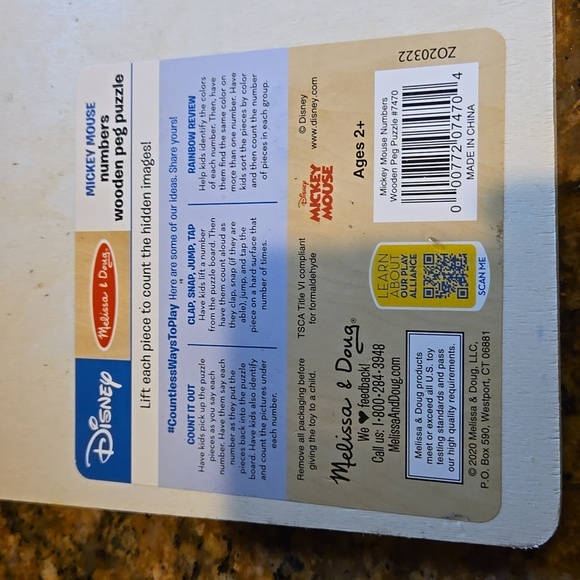 Melissa & Doug mickey mouse numbers wooden peg puzzle - Picture 5 of 5